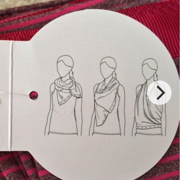 Lululemon Vinyasa Scarf - Picture 6 of 6